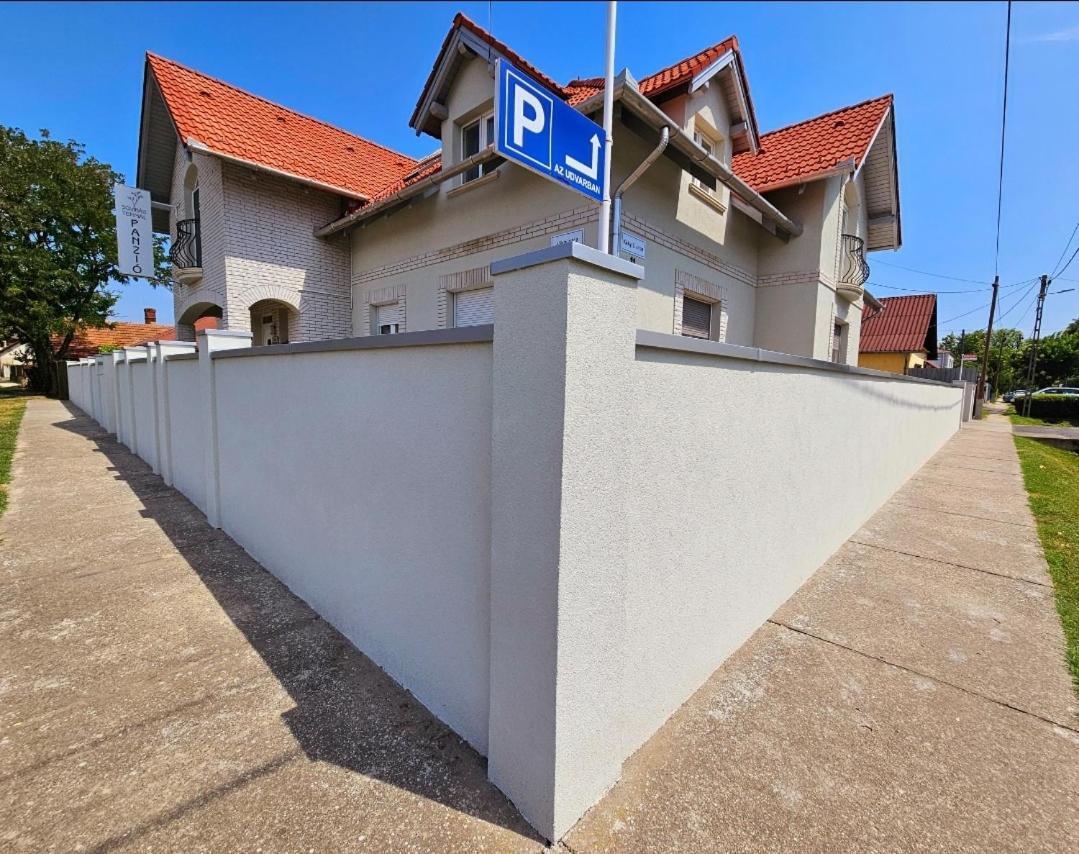 Hotel Termál Panzió Hajdúnánás Exterior foto